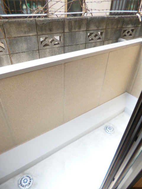 バルコニー　表通りに面していません