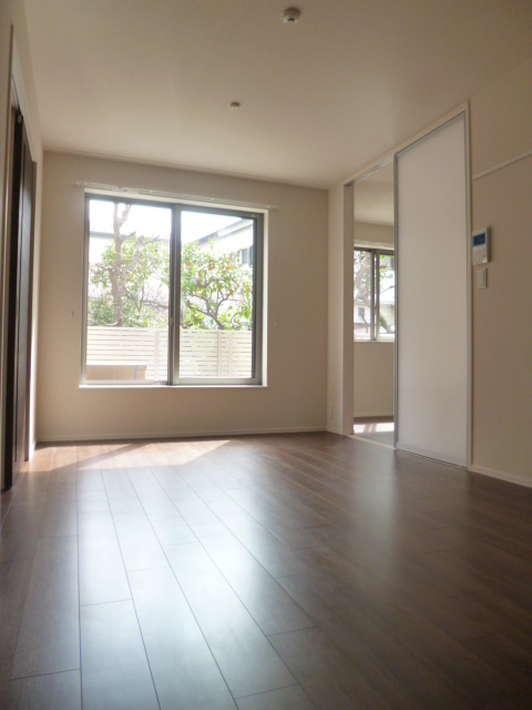 居室・リビング　リビング