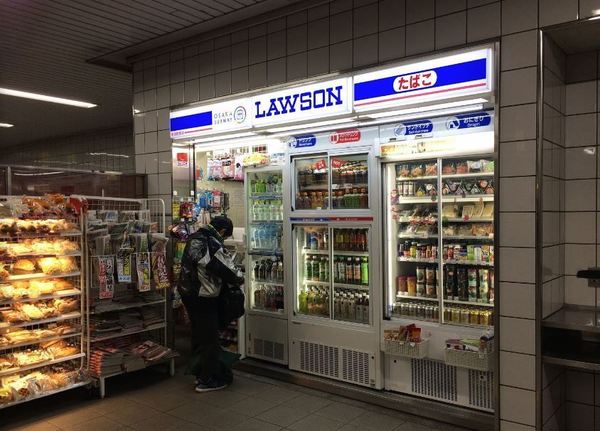 コンビニ　ローソンOSL南森町駅店（コンビニ）まで153m