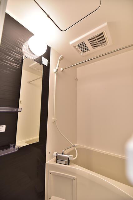 バス・シャワールーム　?