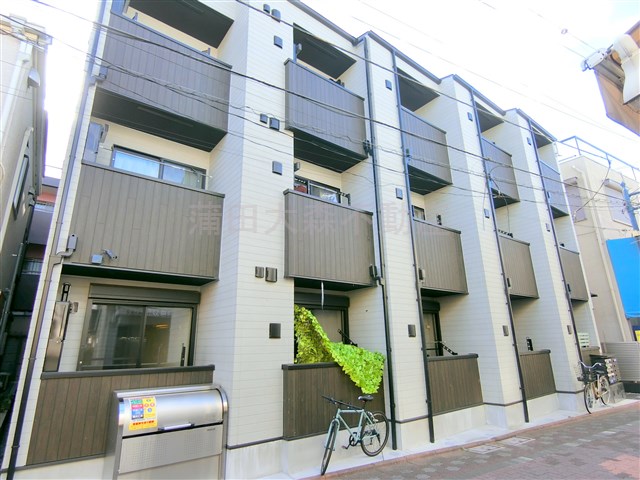 建物外観　2022年1月築　木造地上地上3階建て総戸数15戸 東京都大