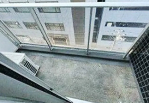 バルコニー　※反転タイプの写真を使用しています。