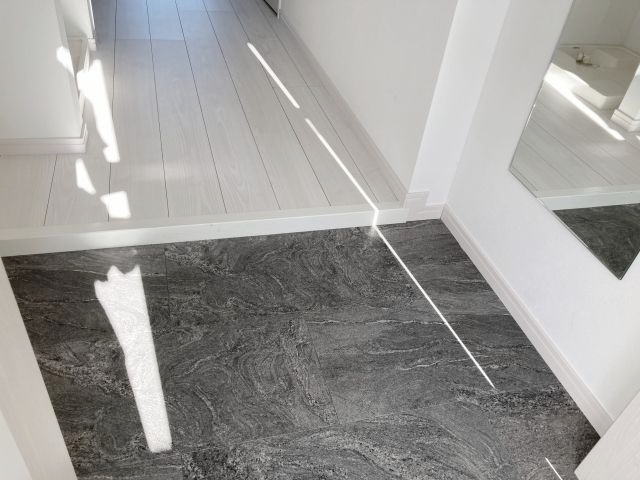 玄関　※写真は同タイプの別室のものです。