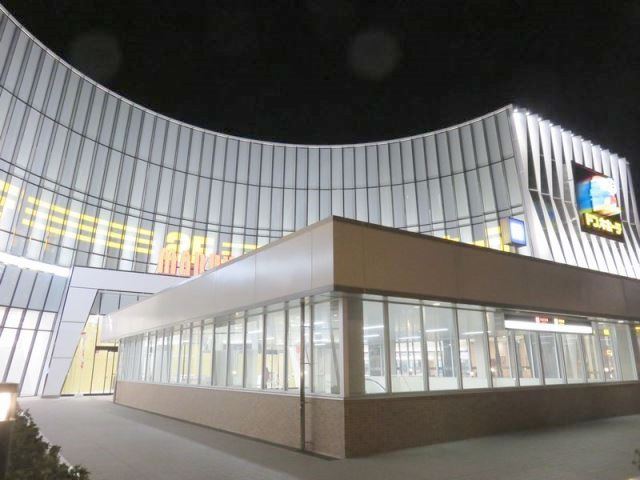 ホームセンター　MEGAドン・キホーテ新世界店（ホームセンター）まで682m