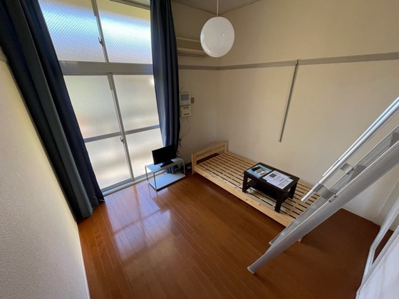 居室・リビング　※別部屋の写真です