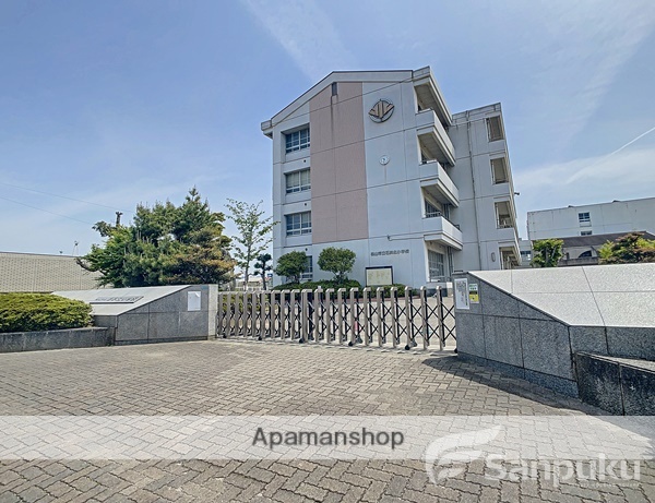 小学校　石井北小学校（小学校）まで895m