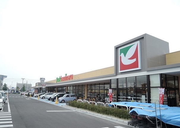 スーパー　ヨークベニマル六丁の目店（スーパー）まで700m