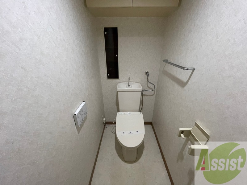 トイレ　トイレです。ウォシュレット付を探している方、おすすめです。