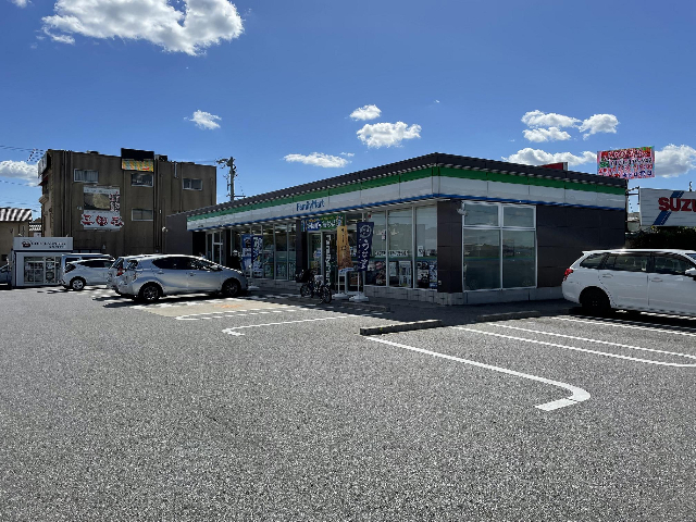 コンビニ　ファミリーマート岡崎美合新町店（コンビニ）まで340m
