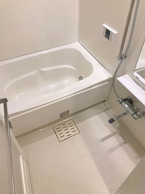バス・シャワールーム　お風呂で日々の疲れを落としましょう