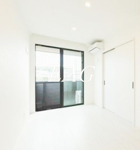 居室・リビング　洋室のお部屋です。（同仕様です。）