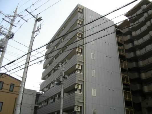 建物外観　安心のオートロック付き♪