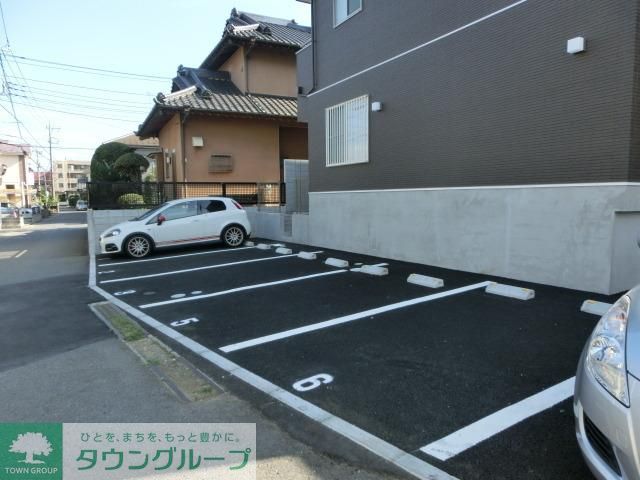 その他共有部分　敷地内駐車場あり