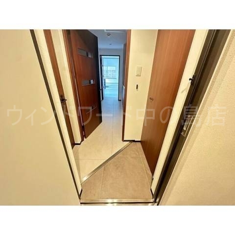 玄関　詳細は、ウィンドワード中の島店までご相談下さい。