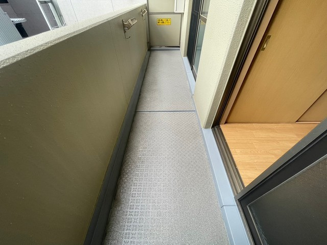 バルコニー　※他部屋の写真です。現況優先。