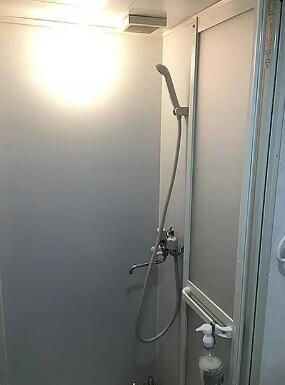 バス・シャワールーム　?
