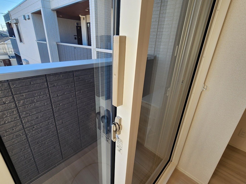 セキュリティ　防犯センサーサッシ　ペアガラス採用