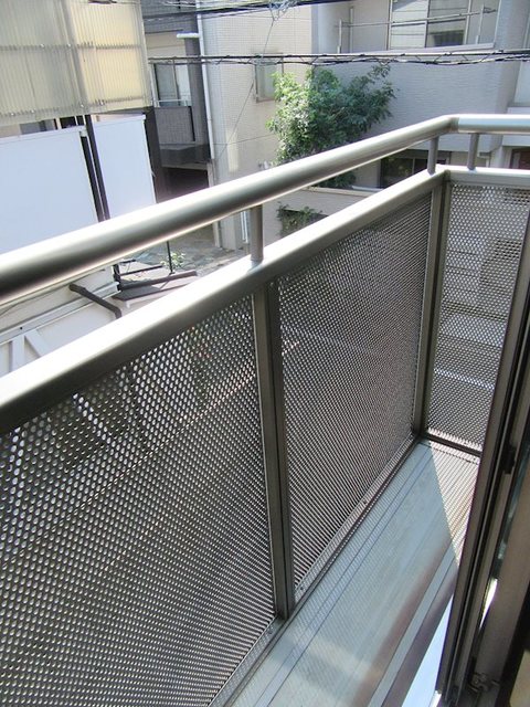 バルコニー　バルコニーあります