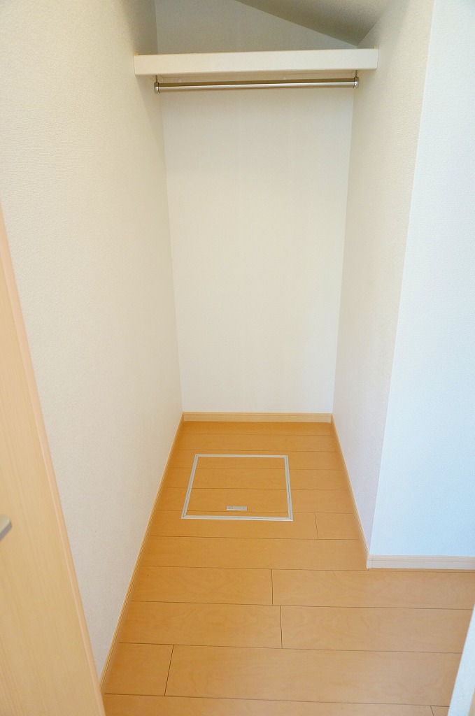収納　ウォークインクローゼット