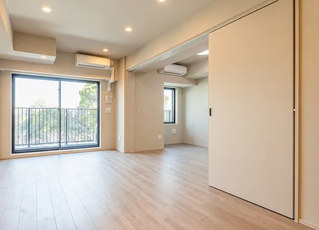 居室・リビング　写真は同タイプ住居です。