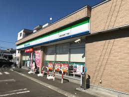 コンビニ　ファミリーマート札幌北8条東17丁目店（コンビニ）まで314m
