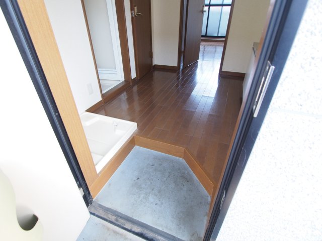 玄関　きれいな玄関です