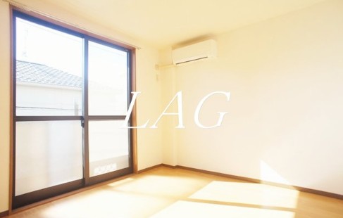 居室・リビング　洋室のお部屋です。（同仕様です。）