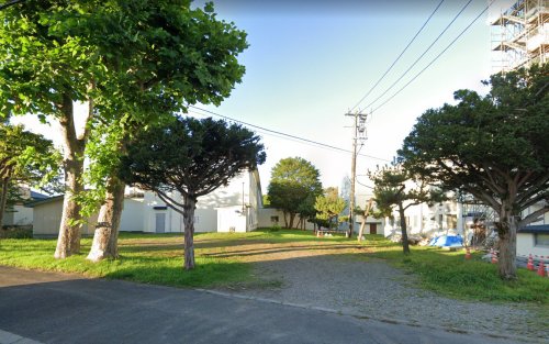 中学校　登別市立幌別中学校（中学校）まで1217m
