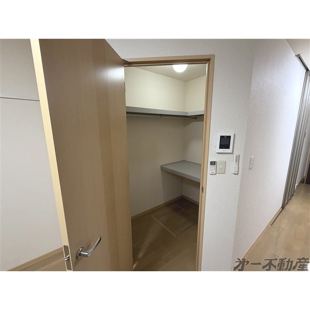 収納　ウォークインクローゼット