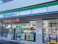 コンビニ　ファミリーマート登戸新町店（コンビニ）まで391m