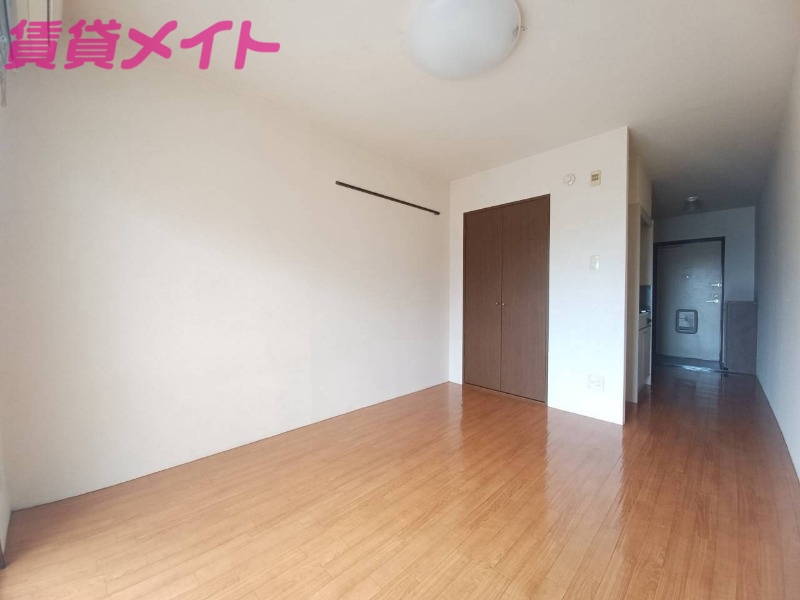 居室・リビング　別部屋の写真です。