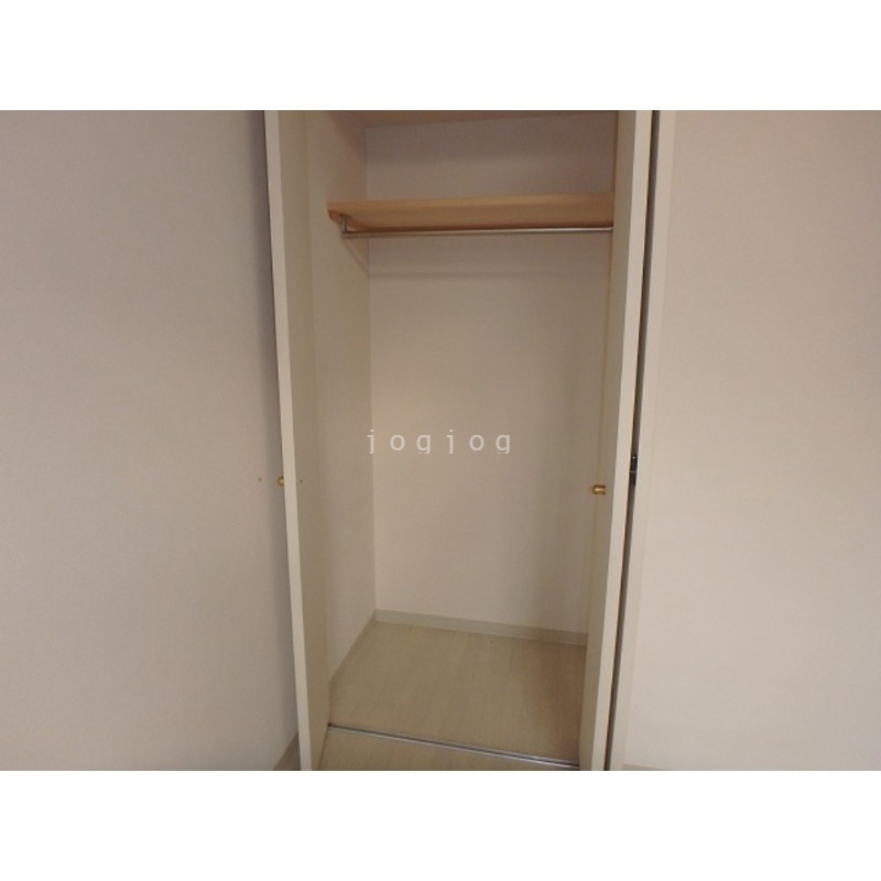 収納　収納が大きく、たくさんものが入ります。