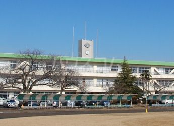 中学校　富里市立富里中学校（中学校）まで3557m
