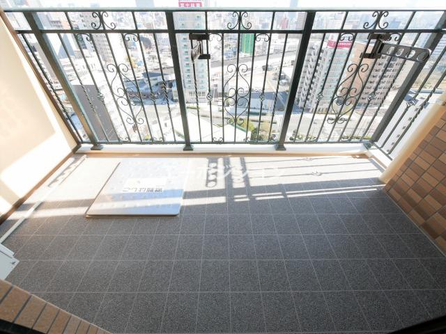 バルコニー　Luxe難波西II