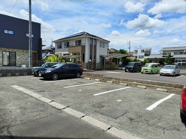 駐車場　※現状と異なる場合は現状を優先