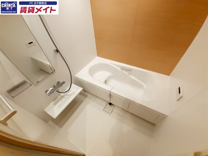バス・シャワールーム　同型参考写真