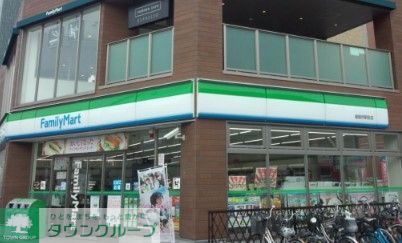 コンビニ　ファミリーマート御器所駅前店（コンビニ）まで390m
