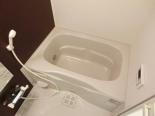 バス・シャワールーム　追い炊き機能付きバス