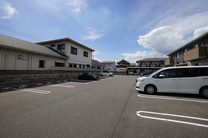 駐車場　駐車場