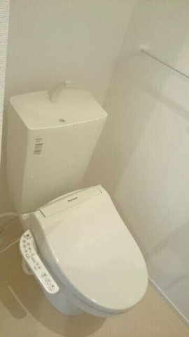 トイレ　コンパクトで使いやすいトイレです