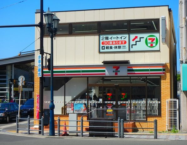 コンビニ　セブンイレブン 大阪天満橋京町店（コンビニ）まで66m