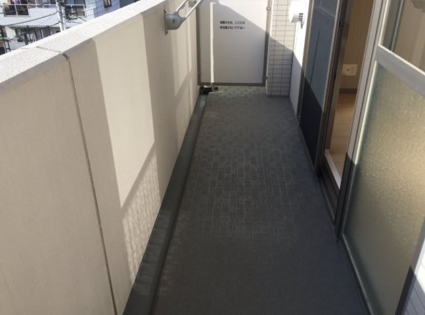 バルコニー　写真は同タイプ住居です。