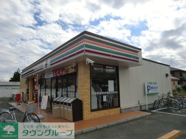 コンビニ　セブンイレブン（コンビニ）まで390m