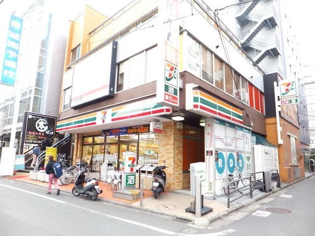 コンビニ　セブンイレブン（コンビニ）まで960m