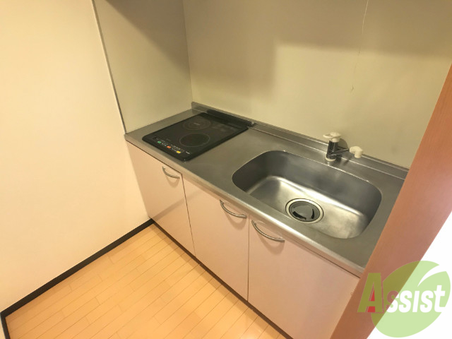 キッチン　ＩＨコンロが設置されています。入居後すぐに使えますね。