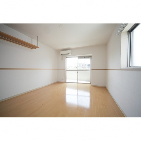タワーパレス THE YUUKIの居間写真