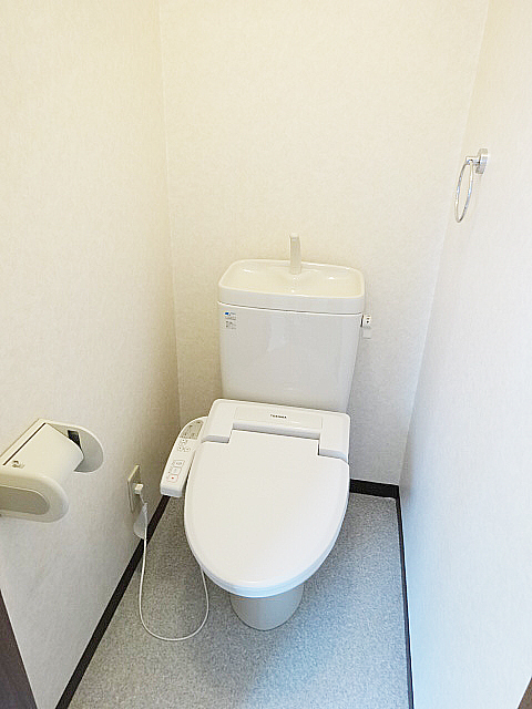 磯栄プラザ桜木町のトイレ写真