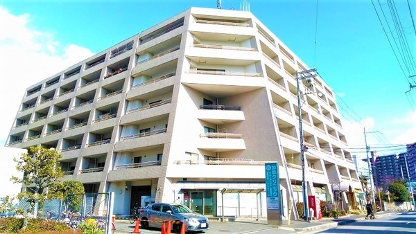 建物外観　ネット無料・敷地内Ｐ