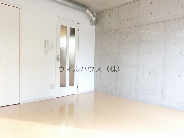 居室・リビング　コンクリート打ちっぱなし！