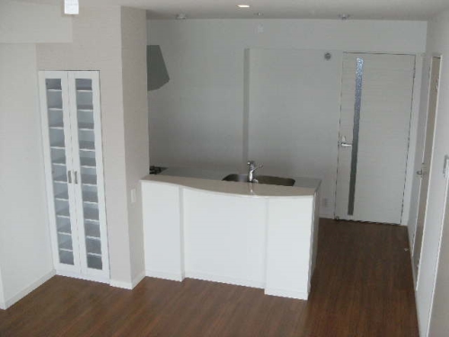 居室・リビング　退去前の部屋の為、類似の部屋の写真を添付しています。